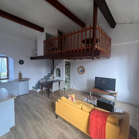 Studio With Mezzanine Prades  Exterior photo